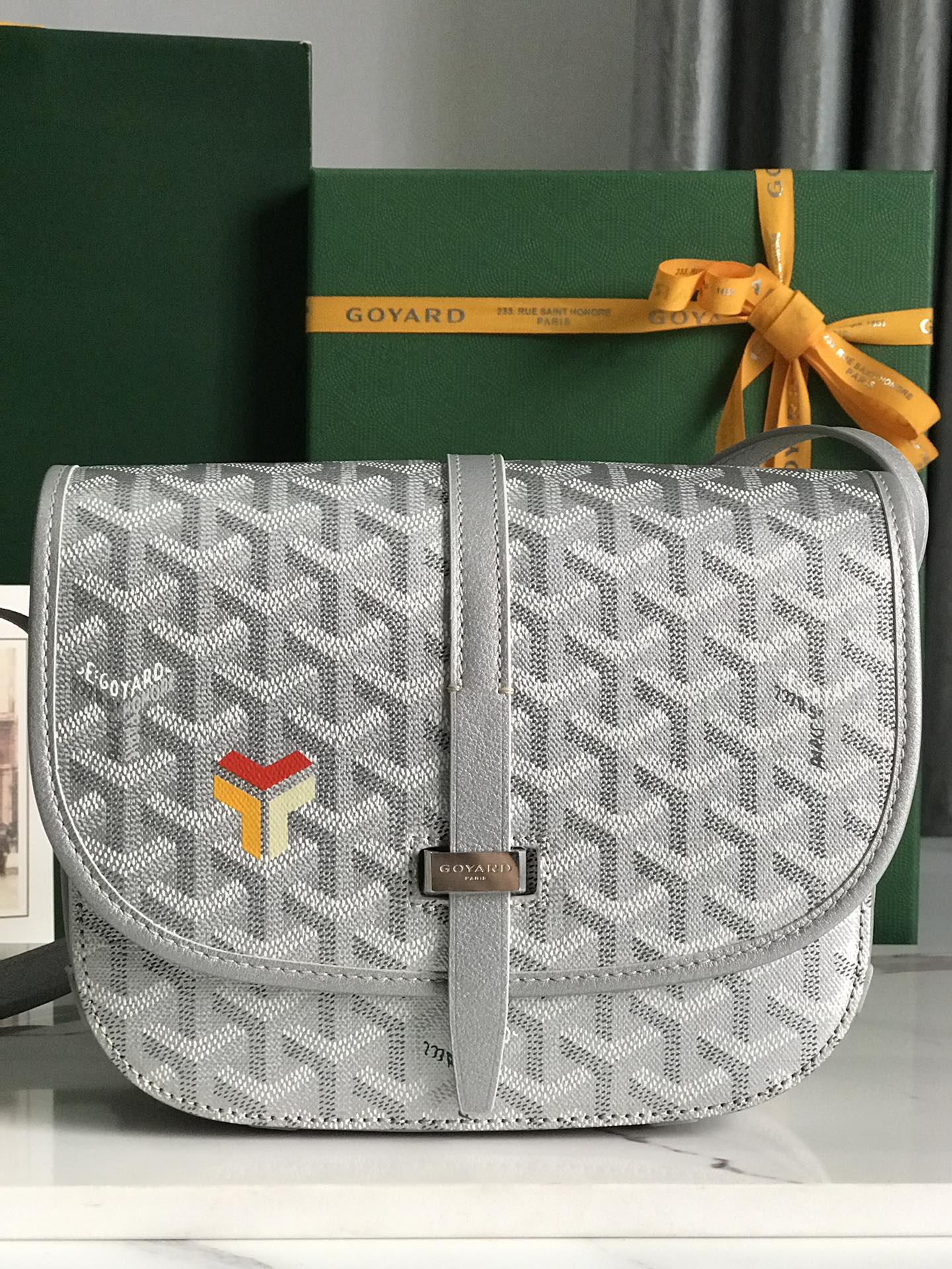 Belvedere PM Shoulder Bag In Light Grey